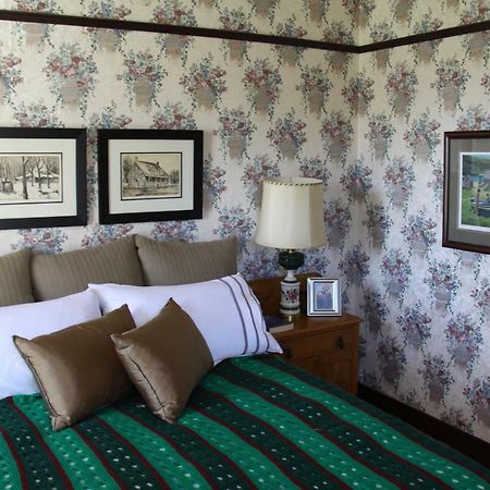 Auberge Taylor Manor Сен-Жорж Екстериор снимка