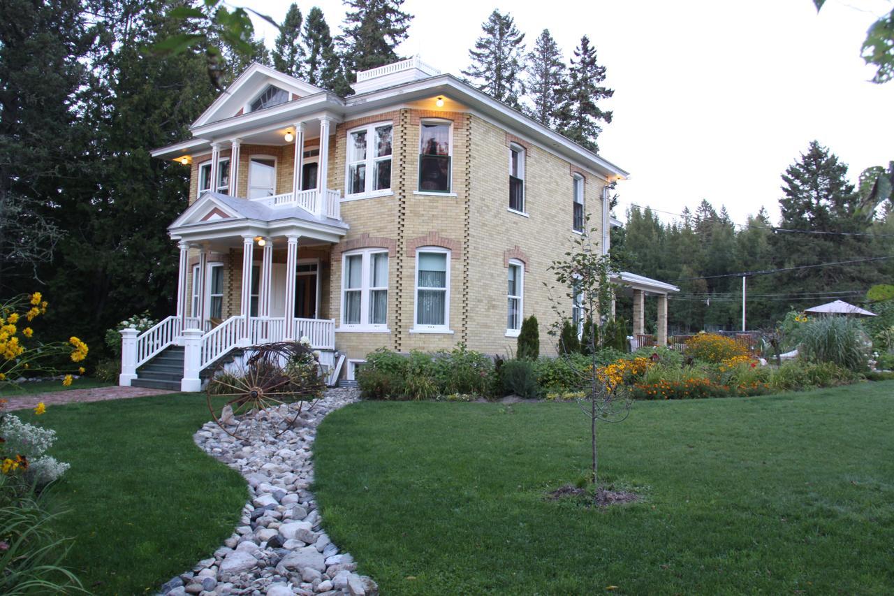 Auberge Taylor Manor Сен-Жорж Екстериор снимка