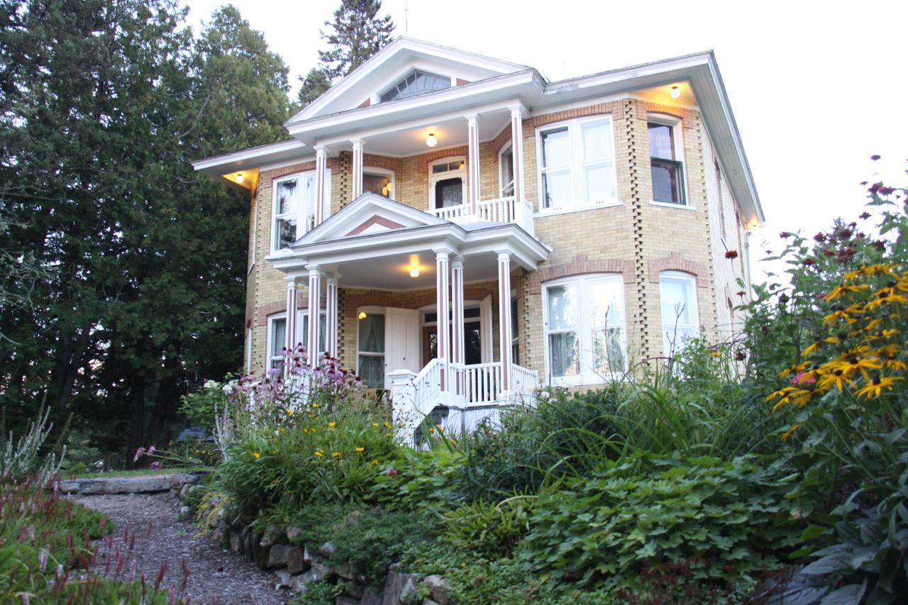 Auberge Taylor Manor Сен-Жорж Екстериор снимка